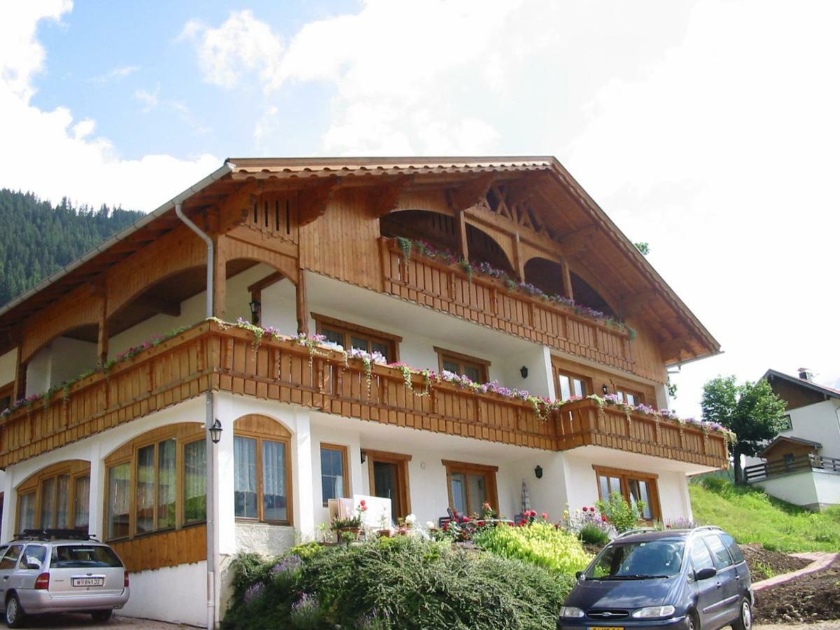 Апартаменти Haus Goldeck Лермос Екстер'єр фото